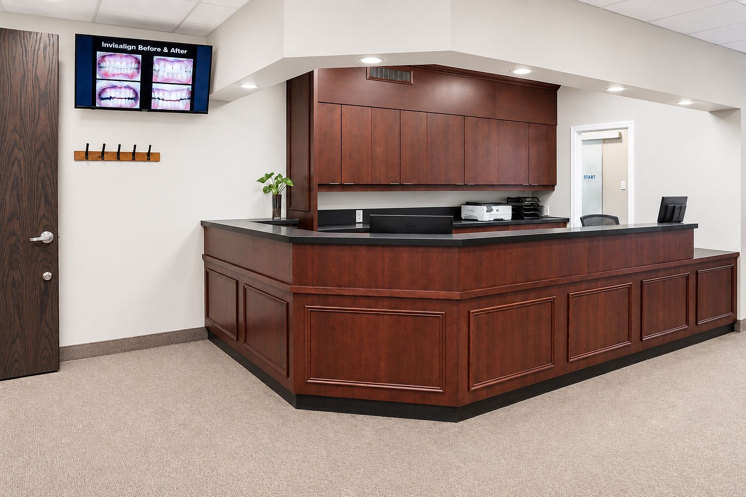Westmount Dental front reception desk in Waterloo